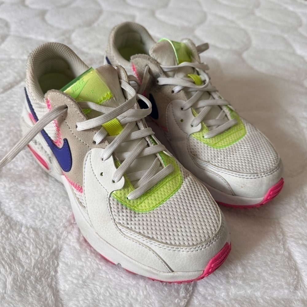 Nike Air Max Excee White Pink Green Women's Sneakers Sz 6.5
Womens/5Youth